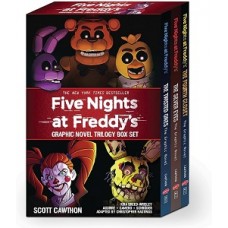 FIVE NIGHTS AT FREDDYS GRAPHIC NOVEL SET